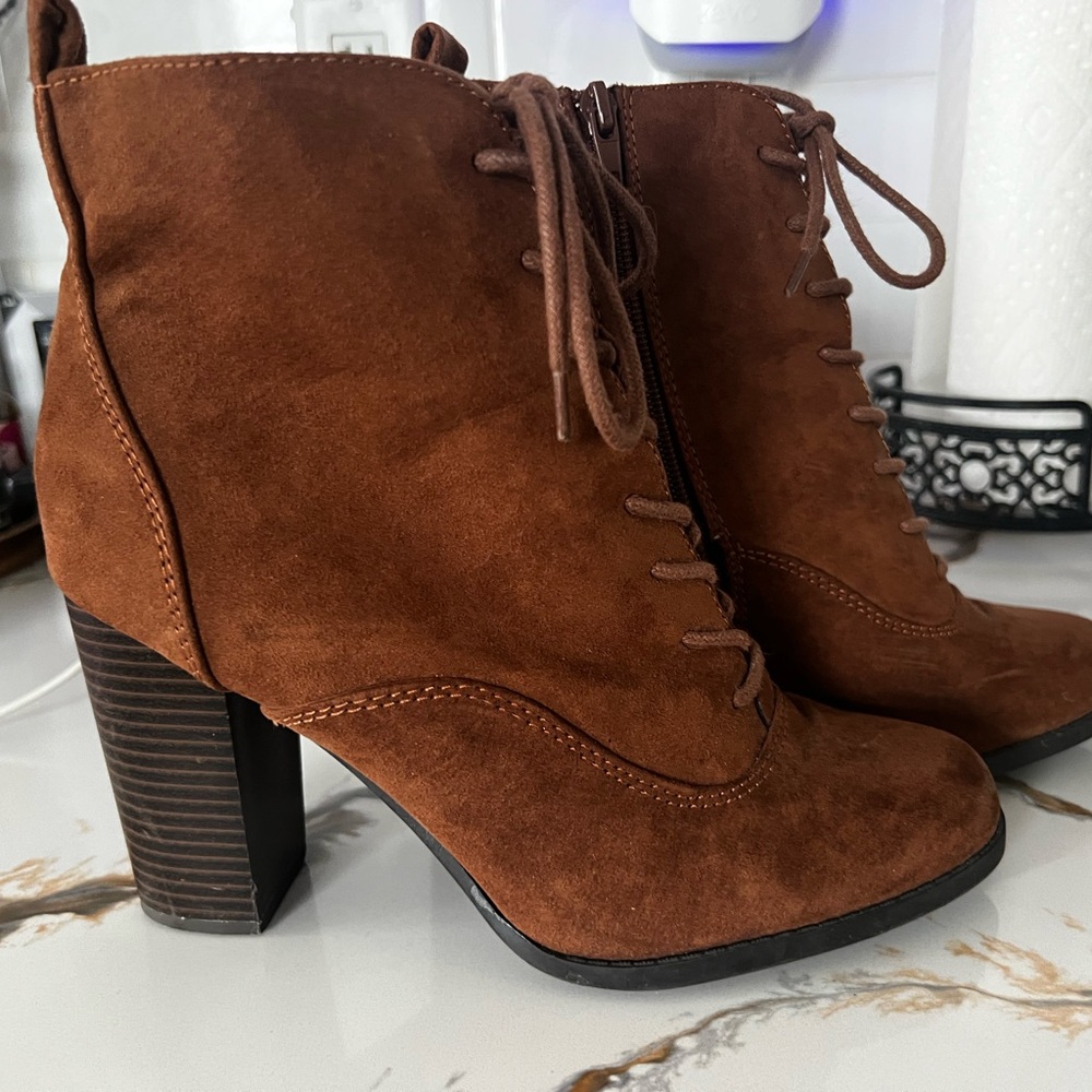 Express Brown Lace-Up Heeled Boots